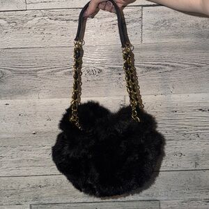 Faux Fur Heart Shoulder Bag with Gold Chain Strap - Black